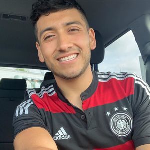 Meet your Posher, Nelson